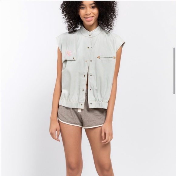 POL Western Blossom Denim Vest - Picture 12 of 12